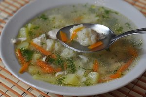  суп с клёцками и луком - пореем