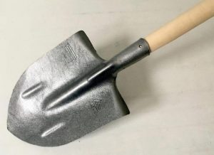Штыковая лопата с телескопической ручкой